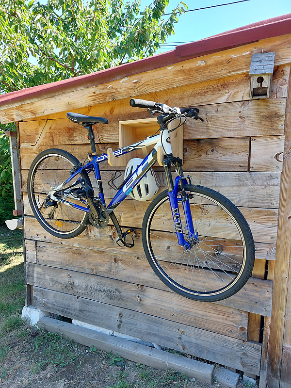 Porte vélo mural avec crochets